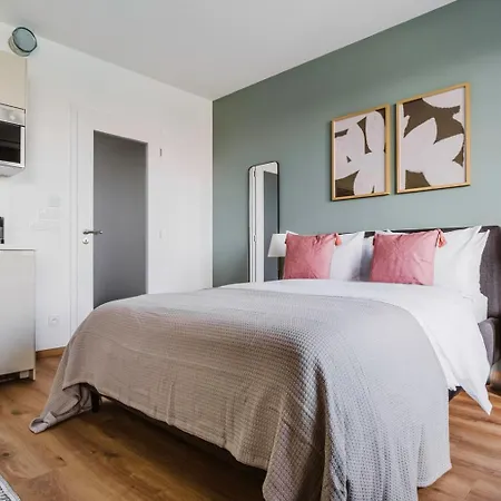 Blueground 3 New Build Balcony Prg-39 Apartamento Praga